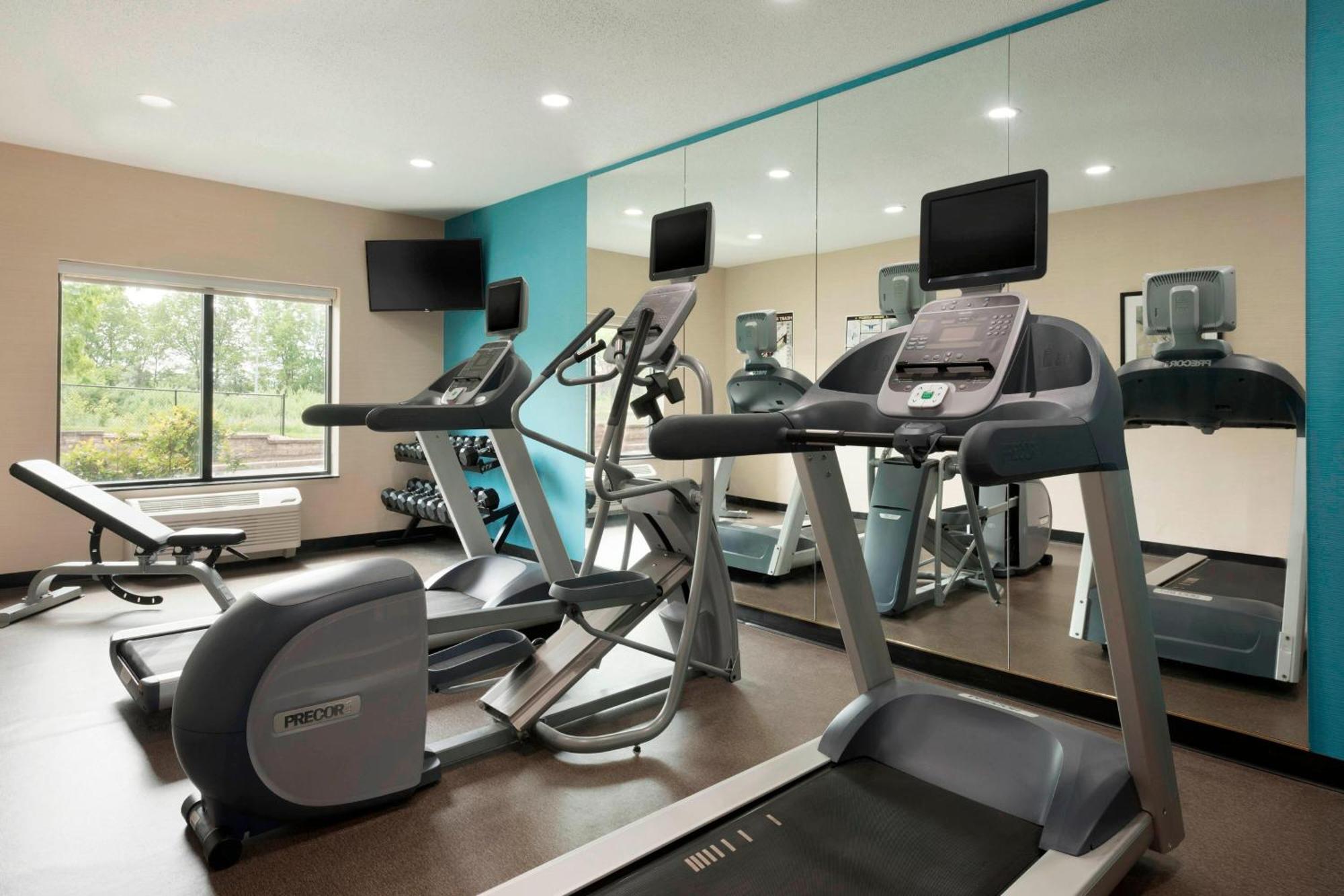 Fairfield Inn & Suites Hartford Манчестер Екстер'єр фото