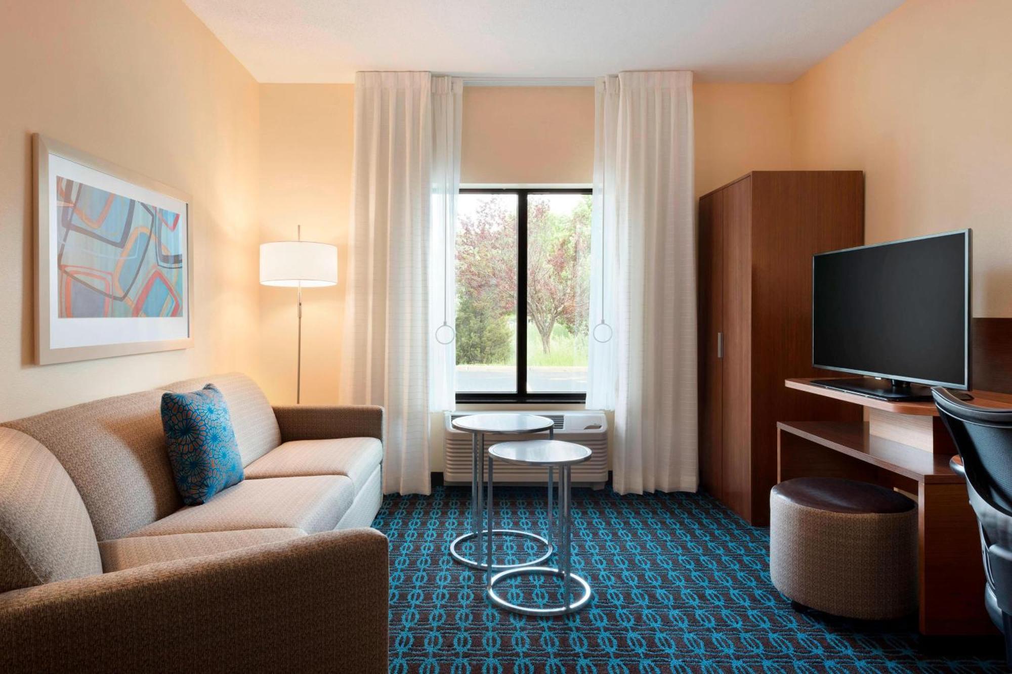 Fairfield Inn & Suites Hartford Манчестер Екстер'єр фото