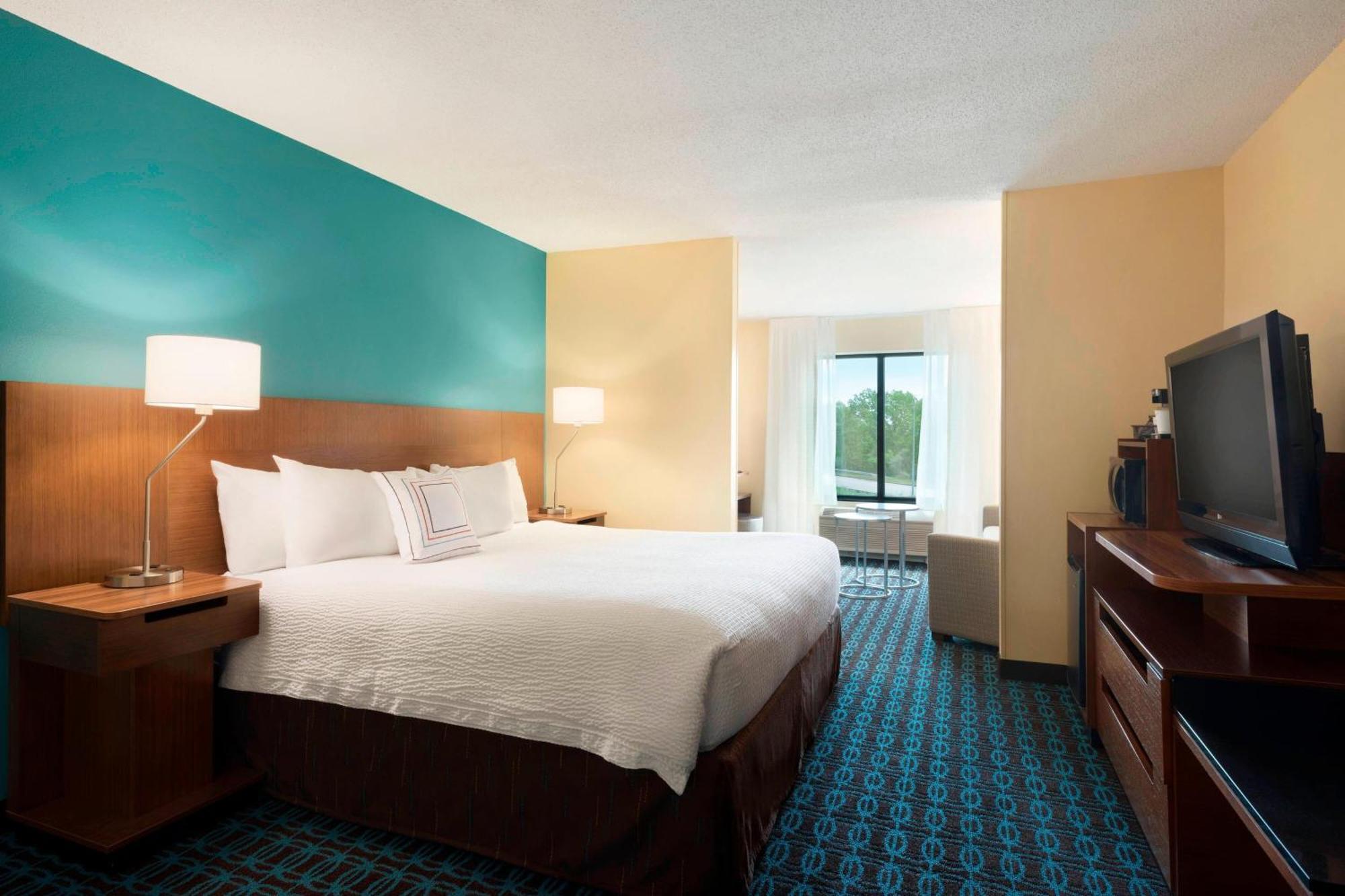 Fairfield Inn & Suites Hartford Манчестер Екстер'єр фото