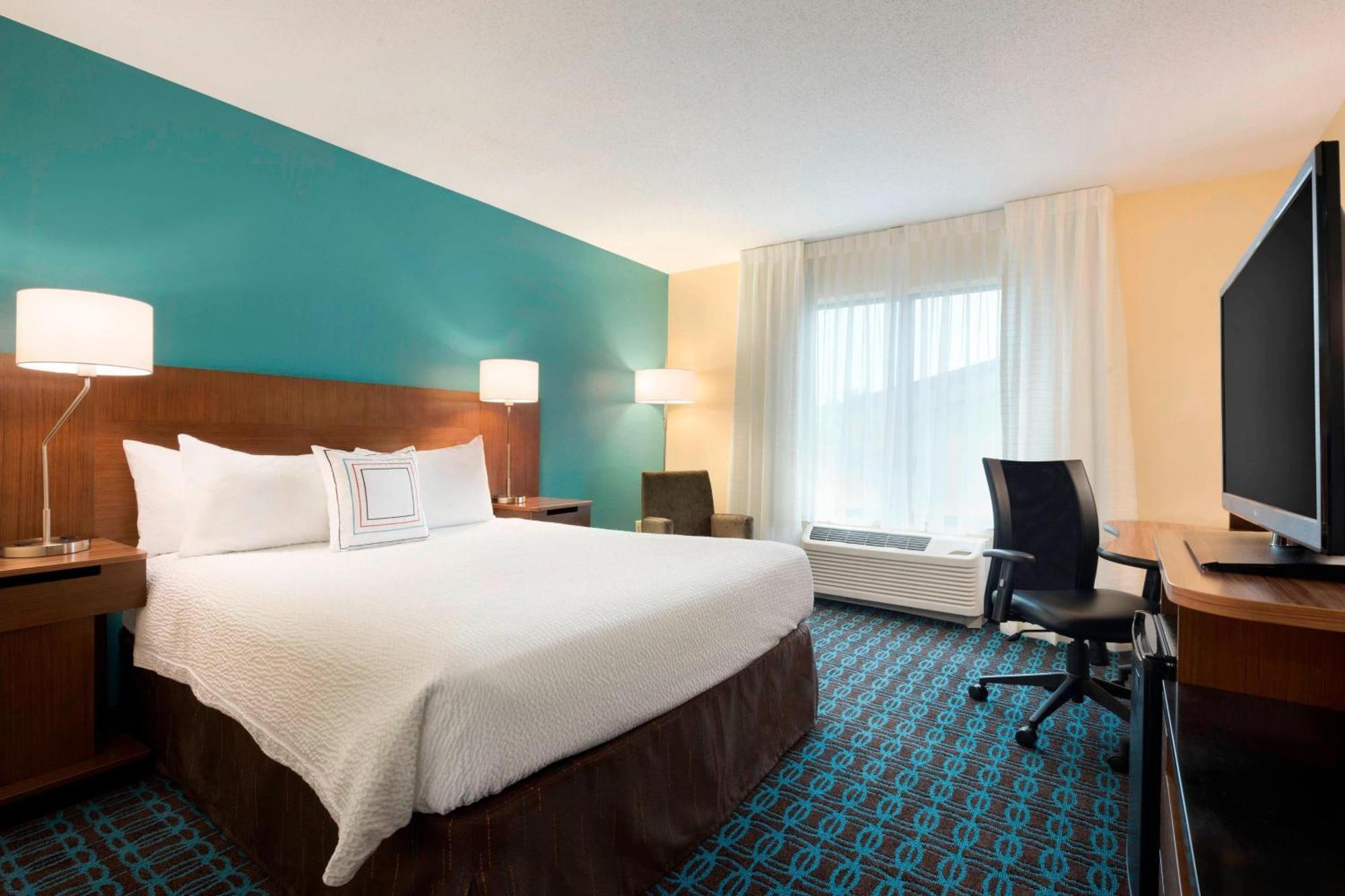Fairfield Inn & Suites Hartford Манчестер Екстер'єр фото