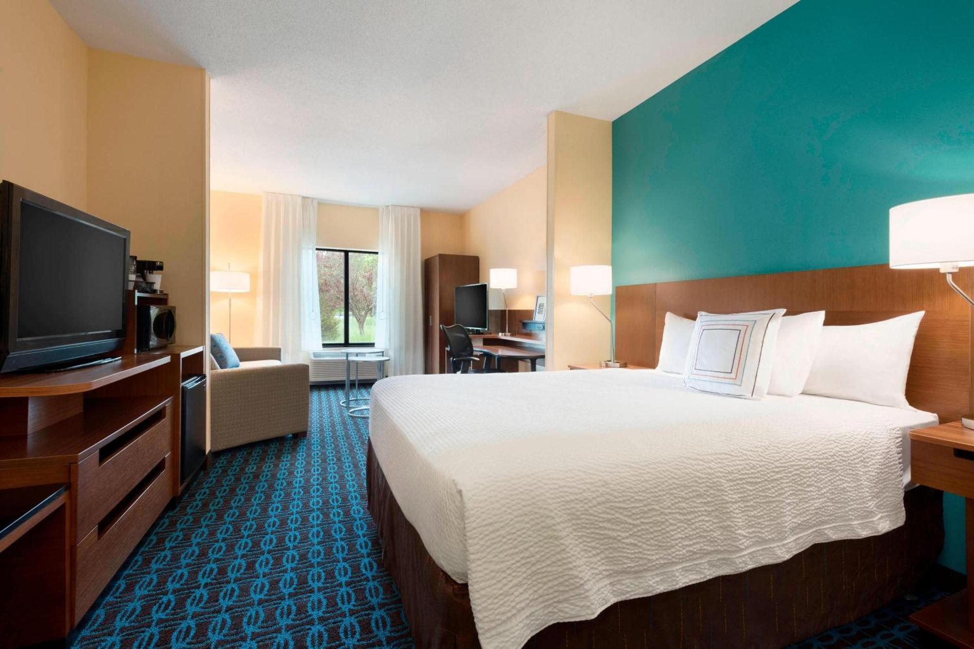 Fairfield Inn & Suites Hartford Манчестер Екстер'єр фото