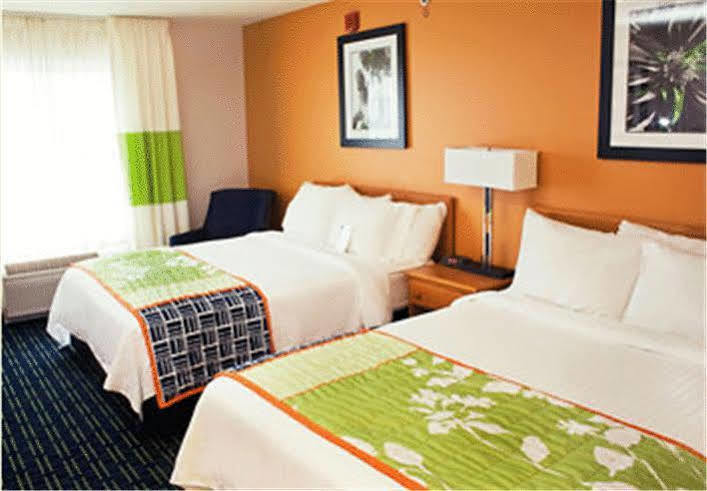 Fairfield Inn & Suites Hartford Манчестер Екстер'єр фото