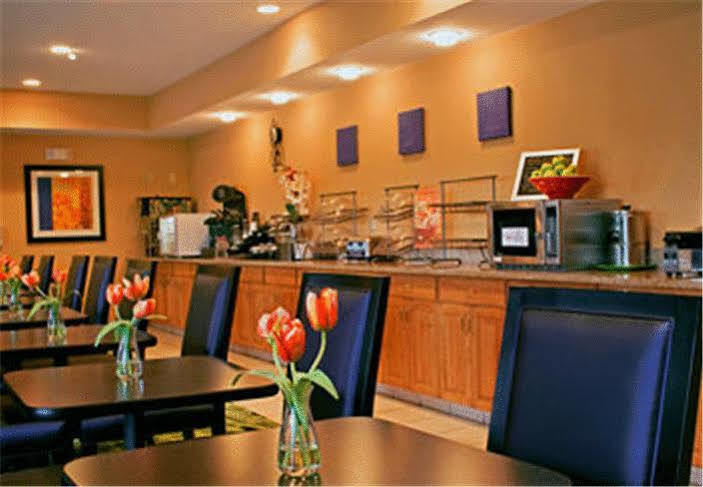 Fairfield Inn & Suites Hartford Манчестер Екстер'єр фото